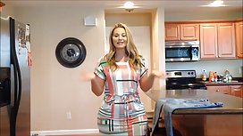 Drilling the butt of his girlfriend's slut on the shore of the beach