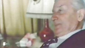 Double penetration to a blonde with a heart attack