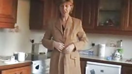 Delinquent sucks the dick to the guard to get out of prison