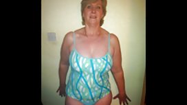 Submissive girlfriend masturbates in the train