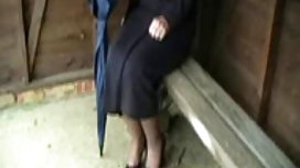 Spanish schoolgirl throws herself at the computer technician